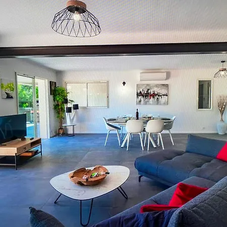 Belle Moderne A 700 M De La Mer ゾンザ